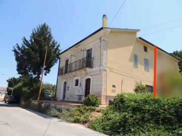 1 - Roccamorice, Townhouse