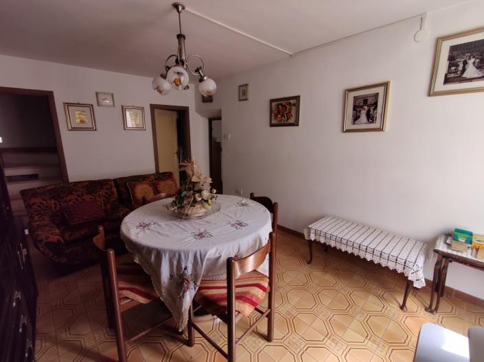 Image No.15-2 Bed House for sale