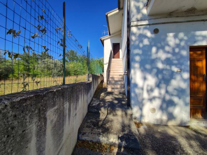 Image No.4-3 Bed Country House for sale