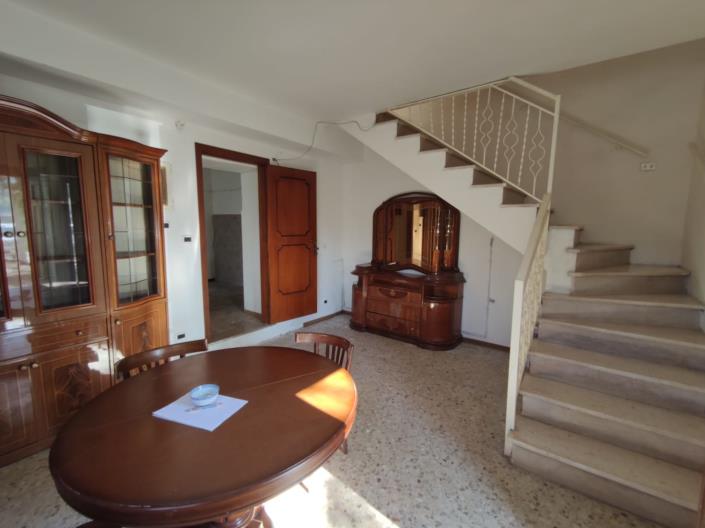 Image No.5-3 Bed Country House for sale