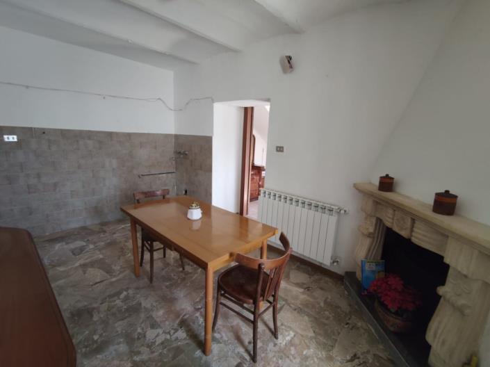 Image No.8-3 Bed Country House for sale