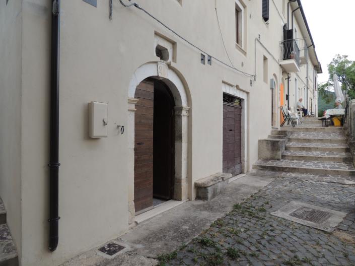 Image No.25-5 Bed Cottage for sale