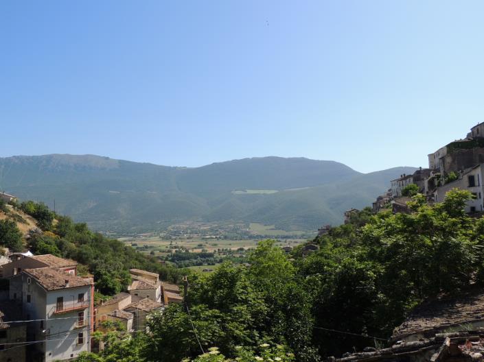 Image No.23-3 Bed Townhouse for sale