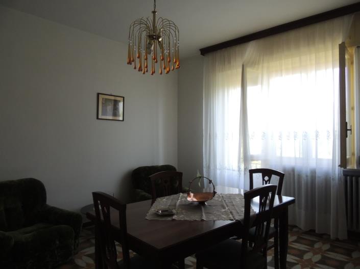 Image No.13-Villa de 6 chambres à vendre à Alanno