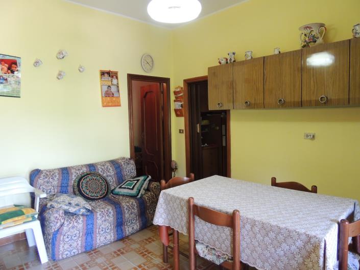 Image No.10-3 Bed Country House for sale