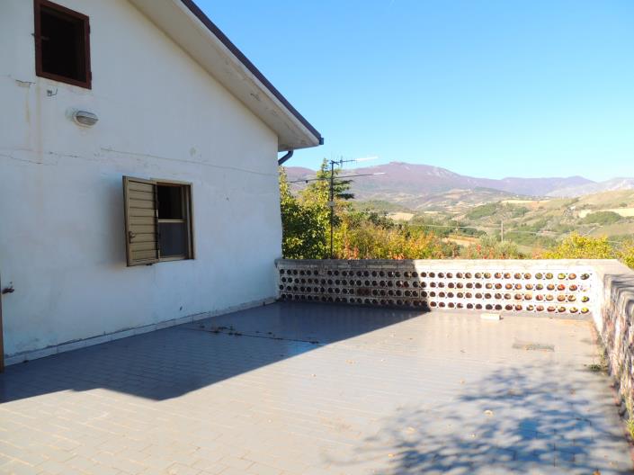 Image No.19-2 Bed House for sale