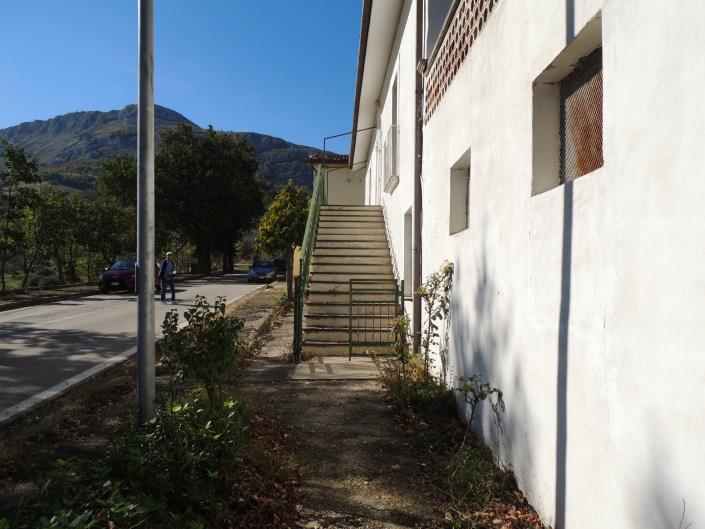 Image No.20-2 Bed House for sale