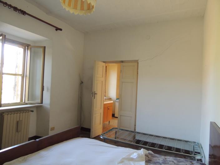 Image No.18-2 Bed House for sale