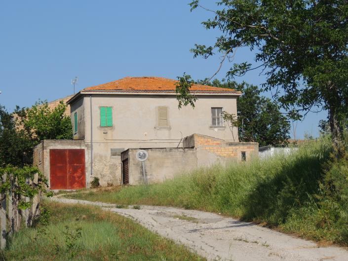 Image No.10-1 Bed Country House for sale