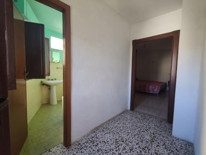 Image No.12-3 Bed House for sale