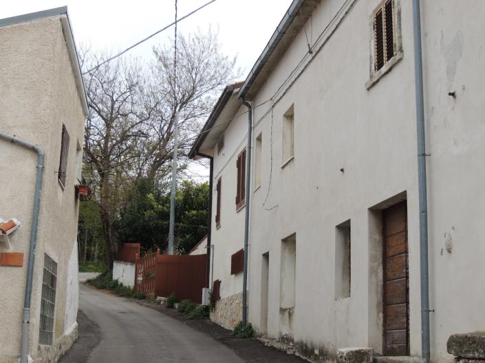 Image No.6-2 Bed Property for sale