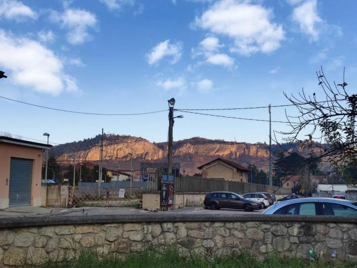 Image No.6-2 Bed Property for sale