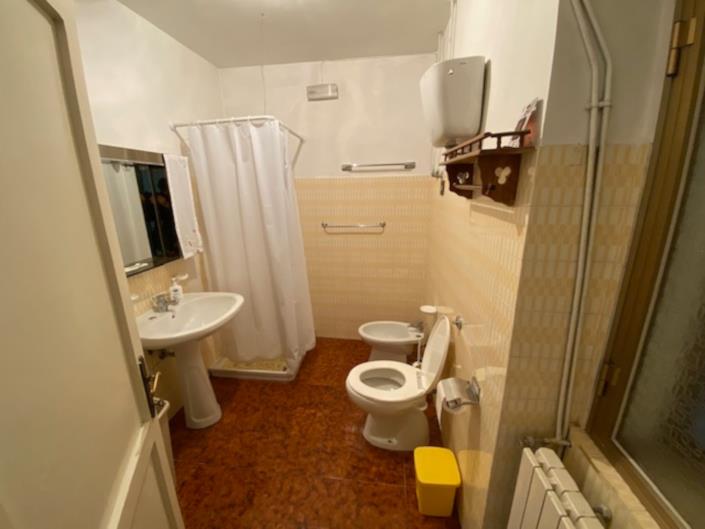 Image No.15-4 Bed Property for sale