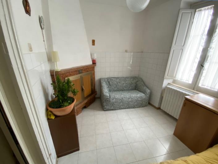 Image No.10-4 Bed Property for sale