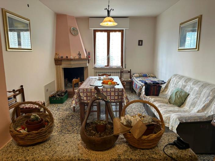 Image No.15-3 Bed Property for sale