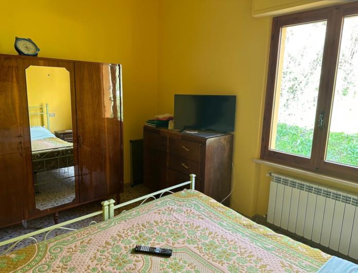 Image No.26-3 Bed Property for sale