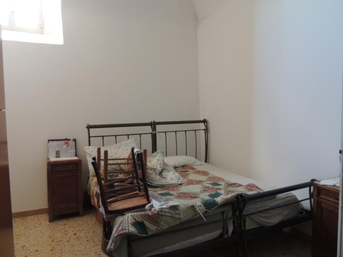 Image No.11-6 Bed House for sale