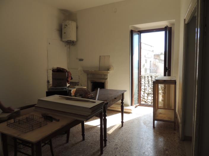 Image No.26-6 Bed House for sale