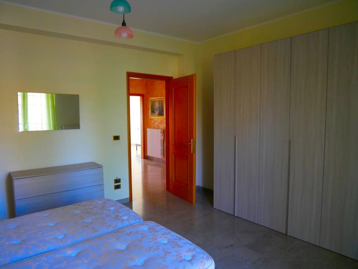 Image No.13-4 Bed Villa for sale