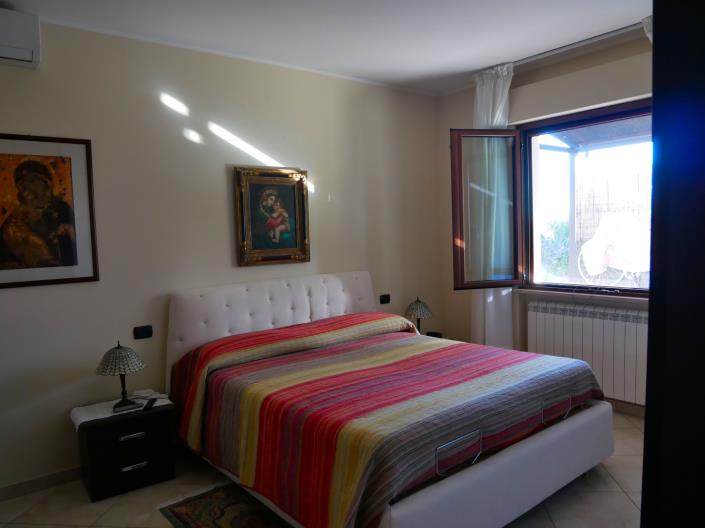 Image No.24-4 Bed Villa for sale