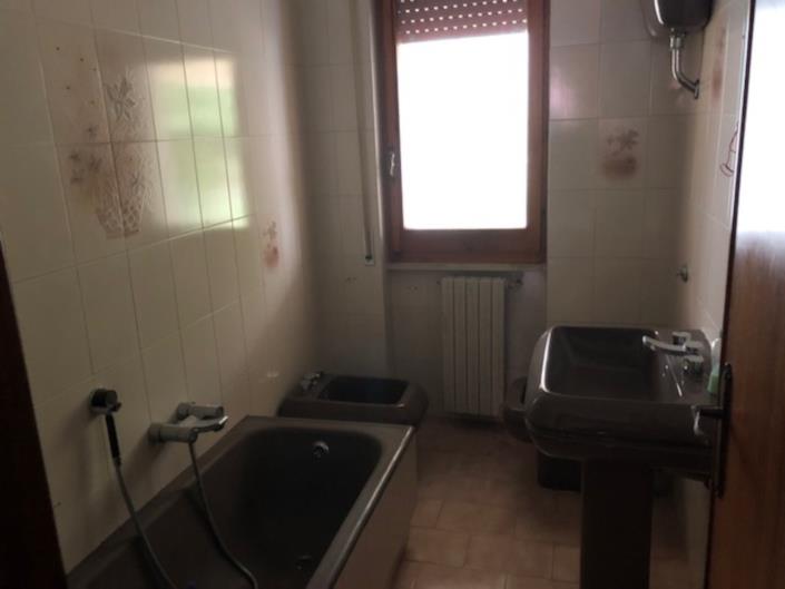 Image No.10-3 Bed Apartment for sale