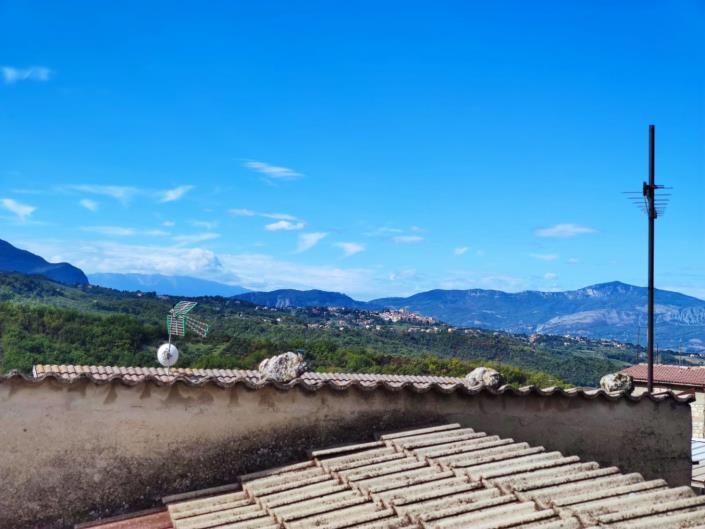 Image No.25-2 Bed Property for sale