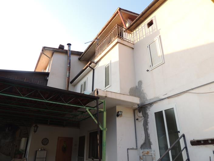 Image No.3-2 Bed Property for sale