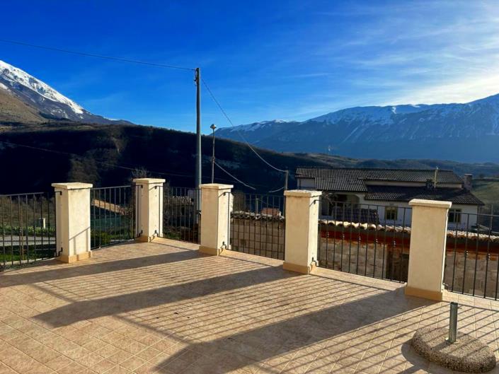 Image No.18-2 Bed Villa / Detached for sale