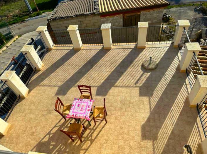 Image No.29-2 Bed Villa / Detached for sale