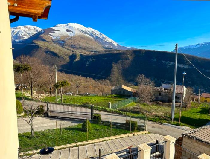 Image No.9-2 Bed Villa / Detached for sale