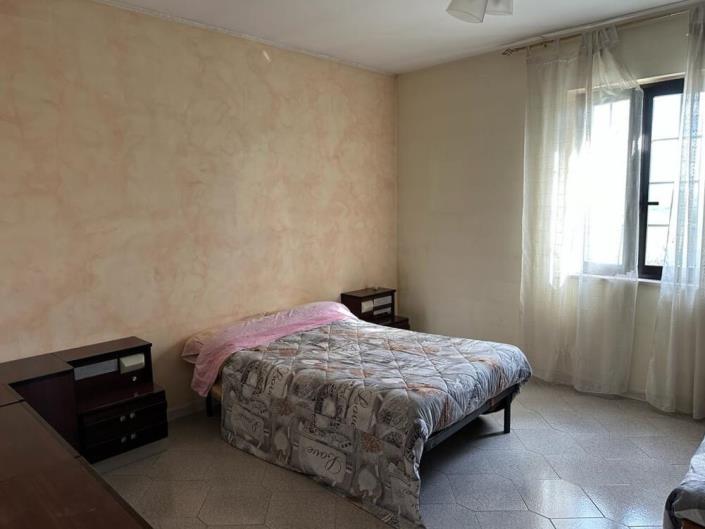 Image No.20-4 Bed Country House for sale