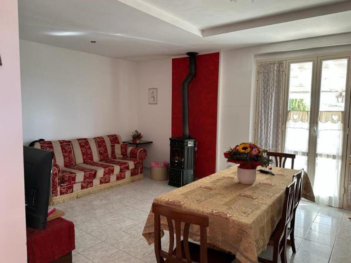 Image No.27-4 Bed Country House for sale