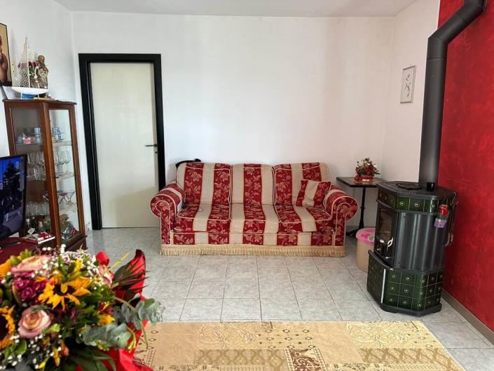 Image No.28-4 Bed Country House for sale