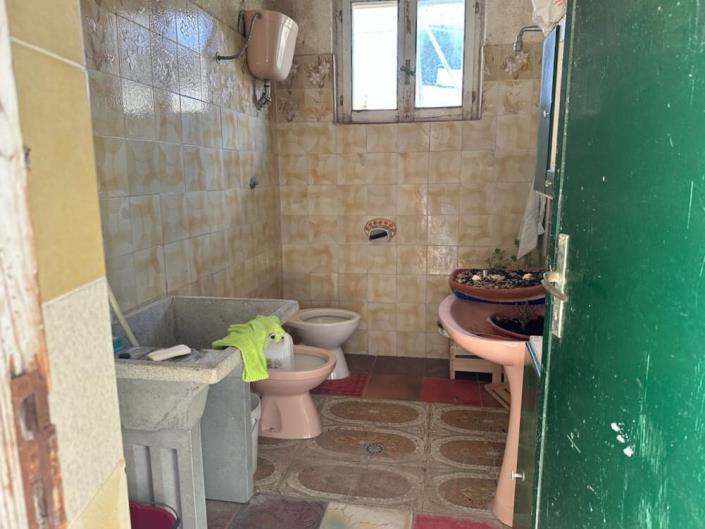 Image No.40-4 Bed Country House for sale