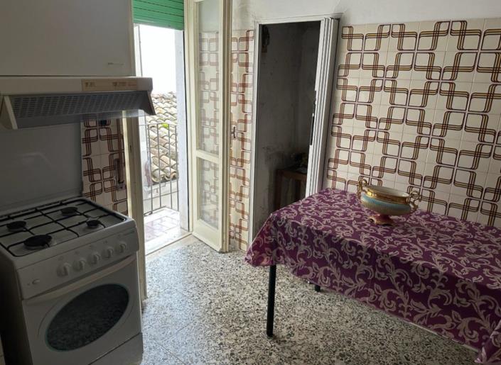 Image No.12-2 Bed Apartment for sale