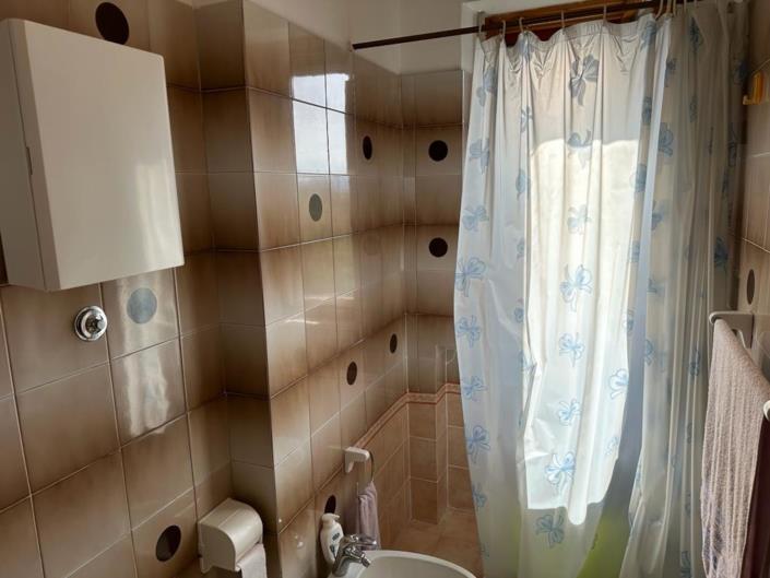 Image No.20-1 Bed Apartment for sale