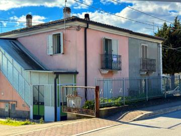 1 - Alanno, Appartement