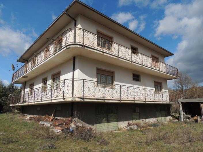 Image No.4-Villa / Détaché de 5 chambres à vendre à Molina Aterno