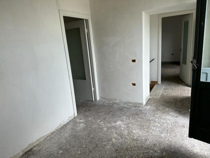 Image No.6-3 Bed Apartment for sale