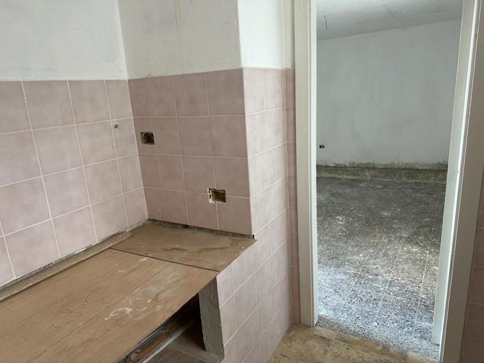 Image No.12-3 Bed Apartment for sale