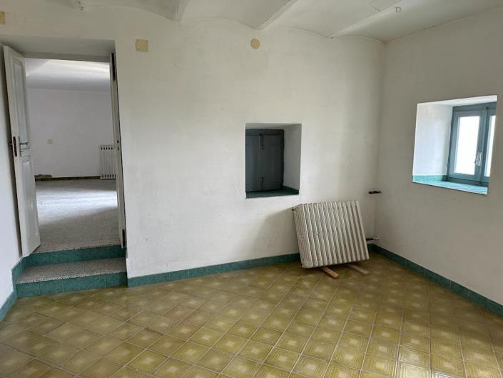 Image No.21-3 Bed Apartment for sale