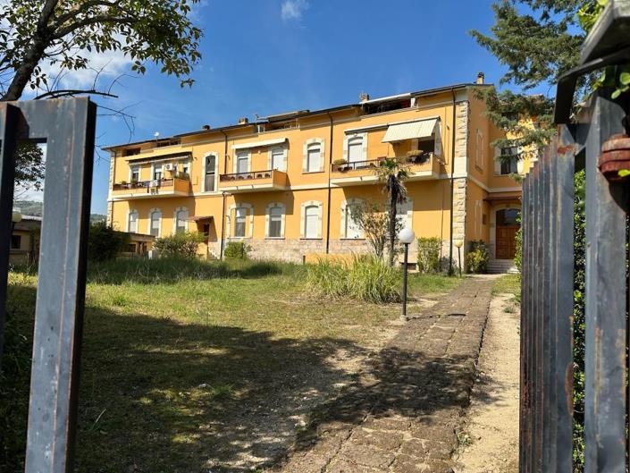 Image No.1-3 Bed Apartment for sale