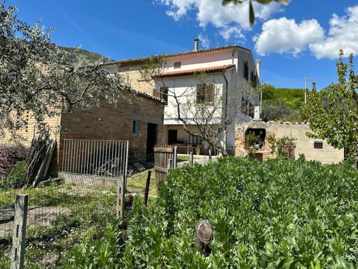 Image No.23-2 Bed House for sale