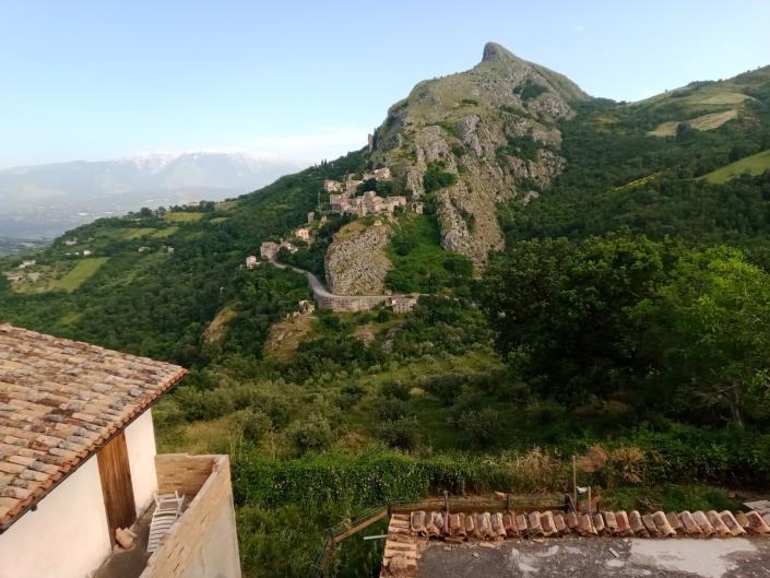 Image No.6-4 Bed Property for sale