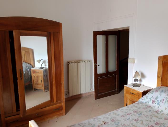 Image No.26-4 Bed Property for sale