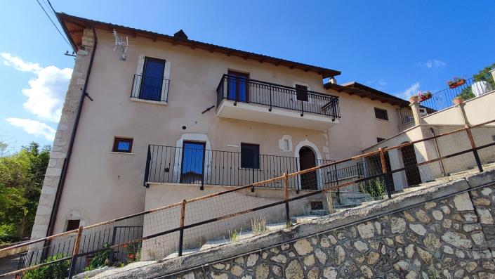 Image No.18-4 Bed House/Villa for sale