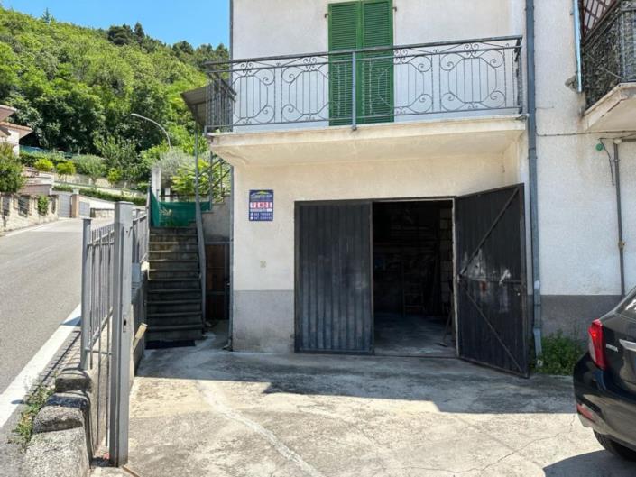 Image No.2-Appartement de 1 chambre à vendre à Lettomanoppello