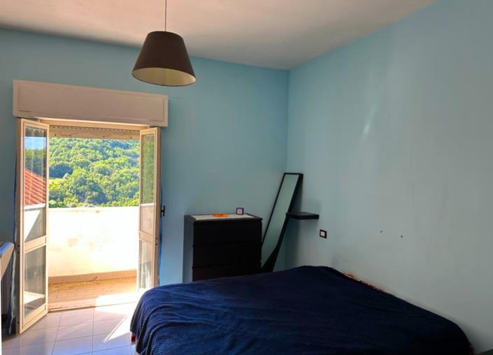 Image No.16-4 Bed Farmhouse for sale