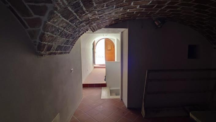 Image No.11-1 Bed House for sale
