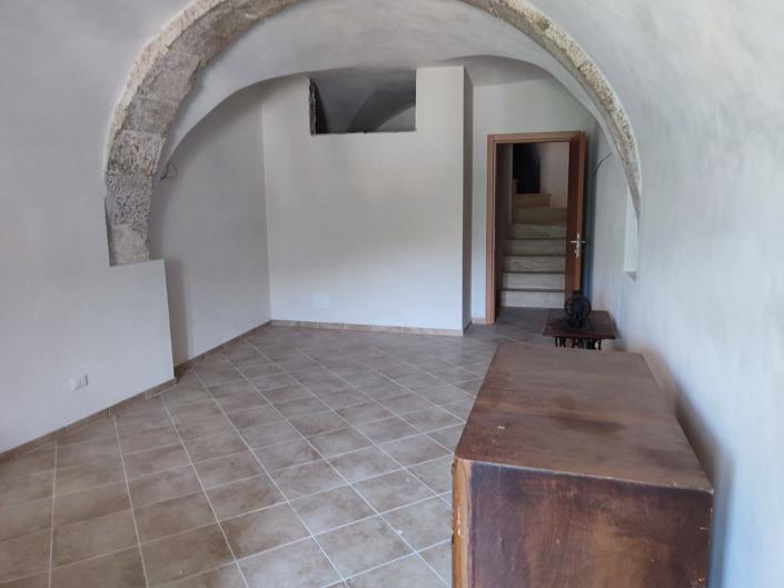 Image No.7-1 Bed House for sale